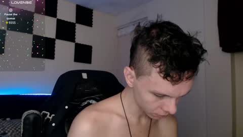 Snapshot of bryamado chatting on 10-30-25, 02:35 bryamado online show from 10-30-25, 02:35