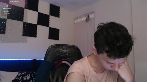 Snapshot of bryamado chatting on 11-24-25, 12:16 bryamado online show from 11-24-25, 12:16