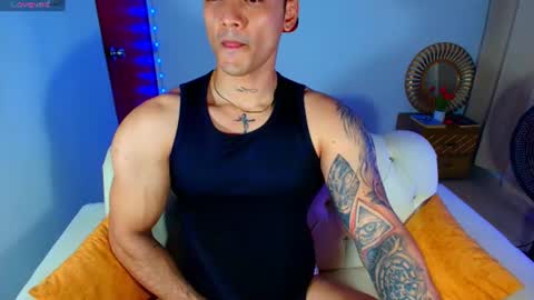 Snapshot of bryan_boy_ chatting on 06-14-26, 01:58 bryan online show from 06-14-26, 01:58