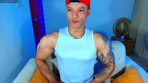 Snapshot of bryan_boy_ chatting on 06-18-26, 02:12 bryan online show from 06-18-26, 02:12