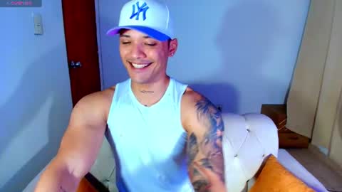 Snapshot of bryan_boy_ chatting on 07-23-26, 02:31 bryan online show from 07-23-26, 02:31