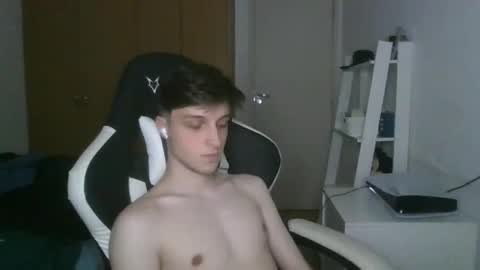 Snapshot of bryan_ricci chatting on 11-10-25, 06:18 Bryan online show from 11-10-25, 06:18