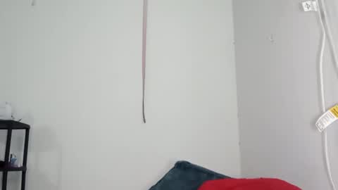Snapshot of bryanny760719 chatting on 10-17-25, 04:59 bryanny760719 online show from 10-17-25, 04:59