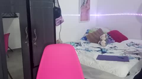 Snapshot of bryanny760719 chatting on 02-18-26, 09:11 bryanny760719 online show from 02-18-26, 09:11