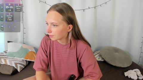 Snapshot of bubblebbb chatting on 12-26-24, 07:56 Sabrina online show from 12-26-24, 07:56