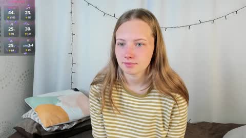 Snapshot of bubblebbb chatting on 12-29-24, 04:05 Sabrina online show from 12-29-24, 04:05