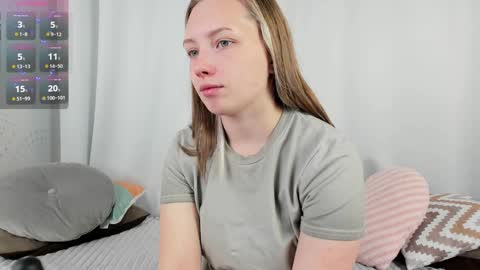 Snapshot of bubblebbb chatting on 02-04-25, 04:15 Sabrina online show from 02-04-25, 04:15