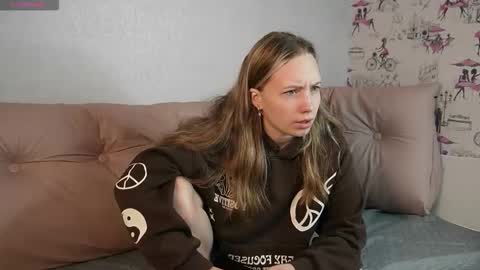 Snapshot of bubblebbb chatting on 10-26-25, 04:07 Sabrina online show from 10-26-25, 04:07