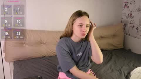 Snapshot of bubblebbb chatting on 12-04-25, 04:22 Sabrina online show from 12-04-25, 04:22