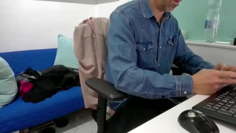 Bubblebum online show from 11-05-25, 02:39