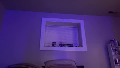 bubblebutt723 online show from 12-03-25, 10:35