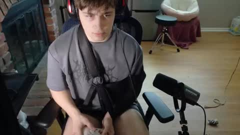 BubblebuttBdn online show from 04-20-26, 06:53