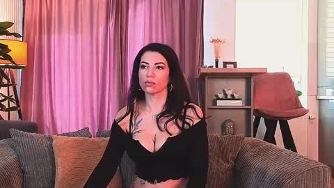 Snapshot of bubblecum4 chatting on 02-08-25, 07:37 MayaCroft online show from 02-08-25, 07:37