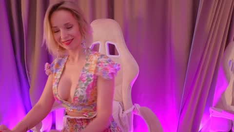 Snapshot of bubbling_crush chatting on 02-05-25, 10:44 bubbling_crush online show from 02-05-25, 10:44