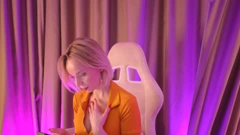 Snapshot of bubbling_crush chatting on 02-11-25, 11:54 bubbling_crush online show from 02-11-25, 11:54