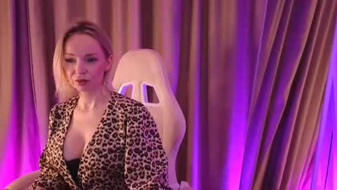 Snapshot of bubbling_crush chatting on 02-13-25, 11:15 bubbling_crush online show from 02-13-25, 11:15