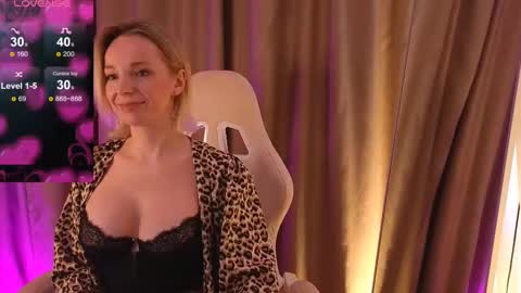 Snapshot of bubbling_crush chatting on 02-14-25, 06:02 bubbling_crush online show from 02-14-25, 06:02