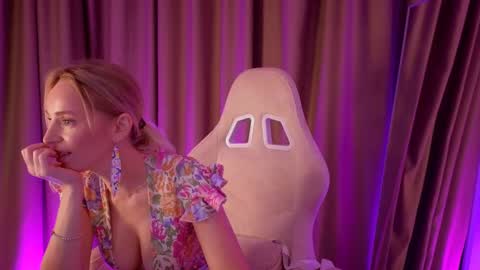 Snapshot of bubbling_crush chatting on 02-16-25, 01:14 bubbling_crush online show from 02-16-25, 01:14