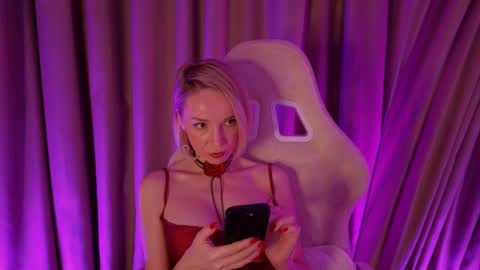 Snapshot of bubbling_crush chatting on 02-27-25, 01:05 bubbling_crush online show from 02-27-25, 01:05