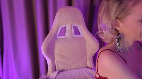 Snapshot of bubbling_crush chatting on 03-08-25, 09:18 bubbling_crush online show from 03-08-25, 09:18