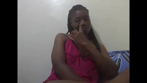 Snapshot of bubbly_jocyce chatting on 05-19-26, 11:11 talisha online show from 05-19-26, 11:11