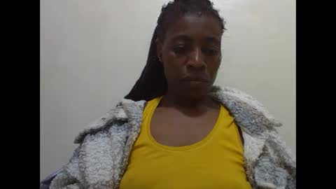 Snapshot of bubbly_jocyce chatting on 05-31-26, 06:20 talisha online show from 05-31-26, 06:20