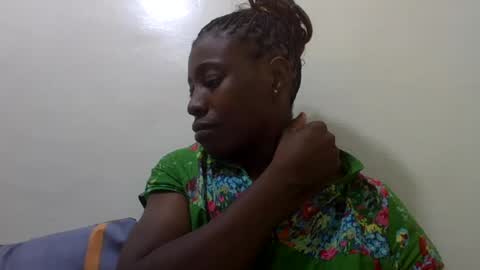 Snapshot of bubbly_jocyce chatting on 06-19-26, 10:02 talisha online show from 06-19-26, 10:02