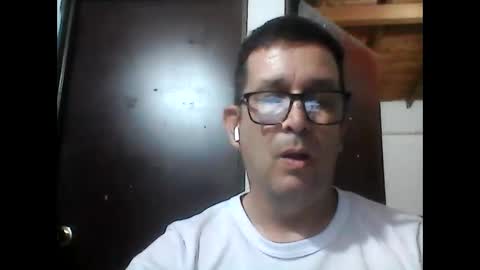 Snapshot of buchs32 chatting on 09-09-25, 02:55 buchs32 online show from 09-09-25, 02:55