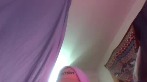 Snapshot of buckoykang chatting on 02-18-26, 02:46 buckoykang online show from 02-18-26, 02:46