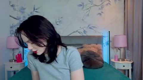 Leona online show from 02-16-26, 10:50