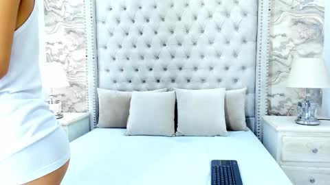 Buda y Cataleya online show from 10-23-25, 11:09