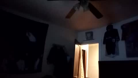 Snapshot of buddylovex chatting on 01-09-26, 12:46 buddylovex online show from 01-09-26, 12:46