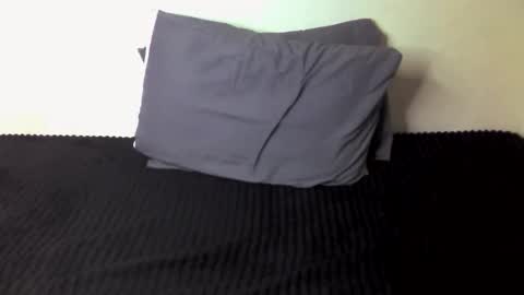 Snapshot of buffy_gall chatting on 11-21-25, 12:15 Baby buffy online show from 11-21-25, 12:15