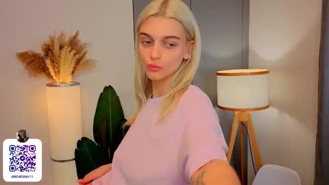 Snapshot of buffycabler chatting on 11-21-25, 09:13 buffycabler online show from 11-21-25, 09:13