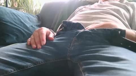 Snapshot of buggemann chatting on 10-08-25, 03:31 buggemann online show from 10-08-25, 03:31