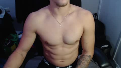 Snapshot of builtdifferent5 chatting on 01-06-25, 04:58 Built Different online show from 01-06-25, 04:58