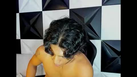 Snapshot of bull_cam chatting on 09-20-25, 06:09 bull_cam online show from 09-20-25, 06:09