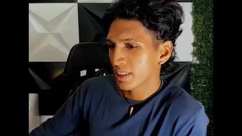 Snapshot of bull_cam chatting on 09-22-25, 08:22 bull_cam online show from 09-22-25, 08:22