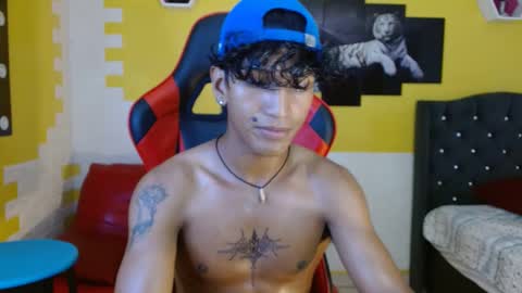 Snapshot of bull_cam chatting on 09-25-25, 08:34 bull_cam online show from 09-25-25, 08:34