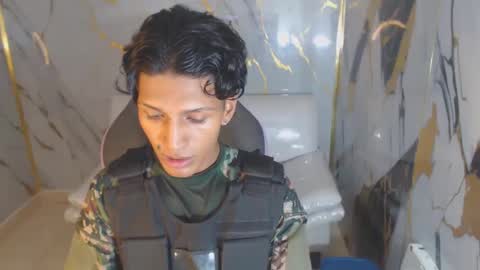 Snapshot of bull_cam chatting on 10-13-25, 06:41 bull_cam online show from 10-13-25, 06:41