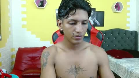 Snapshot of bull_cam chatting on 10-14-25, 09:04 bull_cam online show from 10-14-25, 09:04