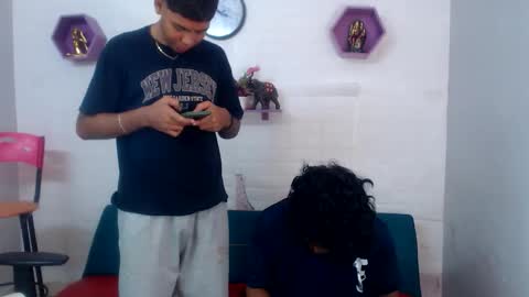 Snapshot of bull_cam chatting on 11-09-25, 08:51 bull_cam online show from 11-09-25, 08:51