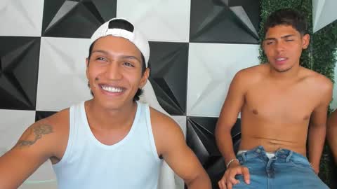 Snapshot of bull_cam chatting on 11-18-25, 06:12 bull_cam online show from 11-18-25, 06:12