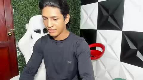 Snapshot of bull_cam chatting on 12-02-25, 07:09 bull_cam online show from 12-02-25, 07:09