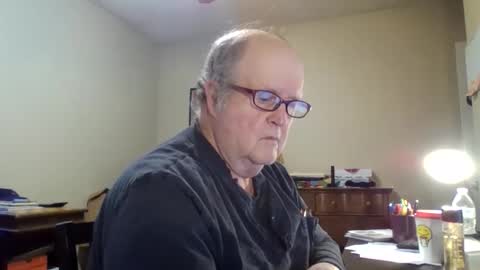 Snapshot of bullfrogg5050 chatting on 02-09-26, 06:23 bullfrogg5050 online show from 02-09-26, 06:23