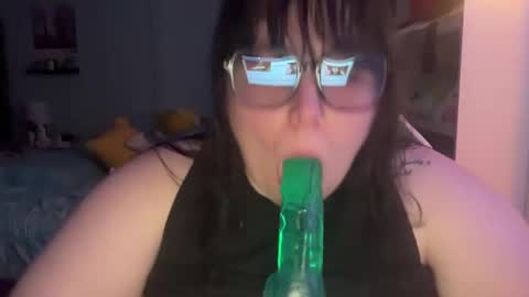 bumblebeebuzzer online show from 02-28-25, 06:21