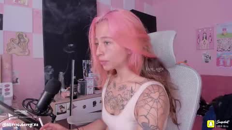 Snapshot of bun_nyx chatting on 09-27-25, 06:02 online show from 09-27-25, 06:02