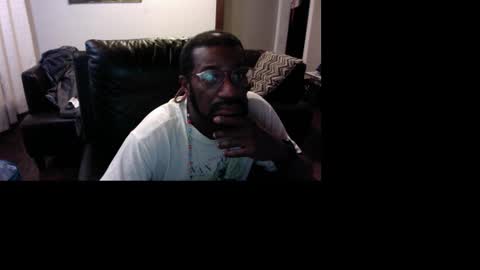 Snapshot of bungalowentertainment chatting on 12-01-25, 04:39 Bungalow Entertainment online show from 12-01-25, 04:39