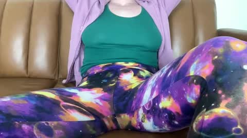 Snapshot of bunnieandthedude chatting on 01-12-25, 07:53 BUNNIE and THE DUDE TheLebowskis online show from 01-12-25, 07:53