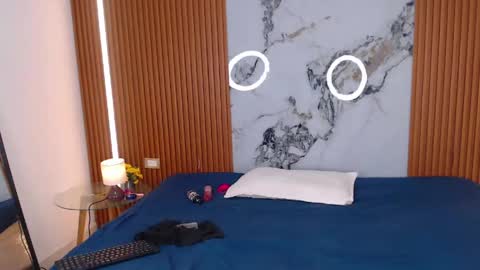 Rossi Hill online show from 04-16-26, 01:01